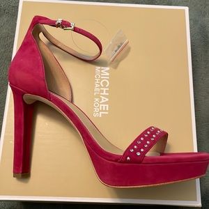 Michael Kors ladies shoe- size 10